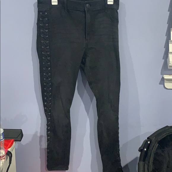 Black Skinny Jeans